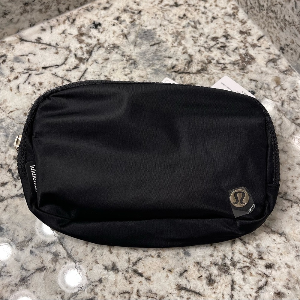 Black and Gold Everywhere Belt Bag